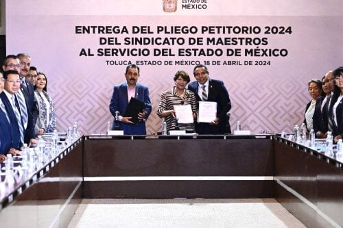 Delfina Gómez recibe Pliegos Petitorios del Sindicato de Maestros al Servicio del Estado de México